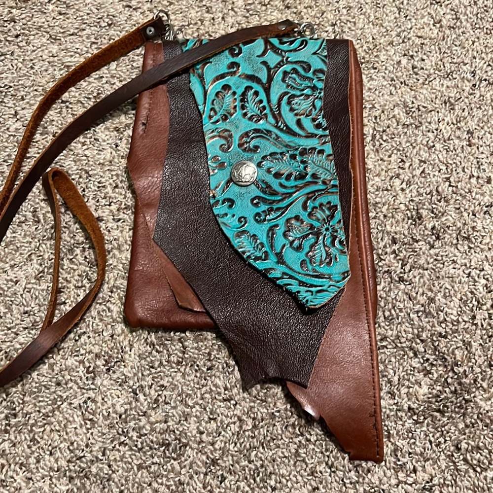 Crossbody bag